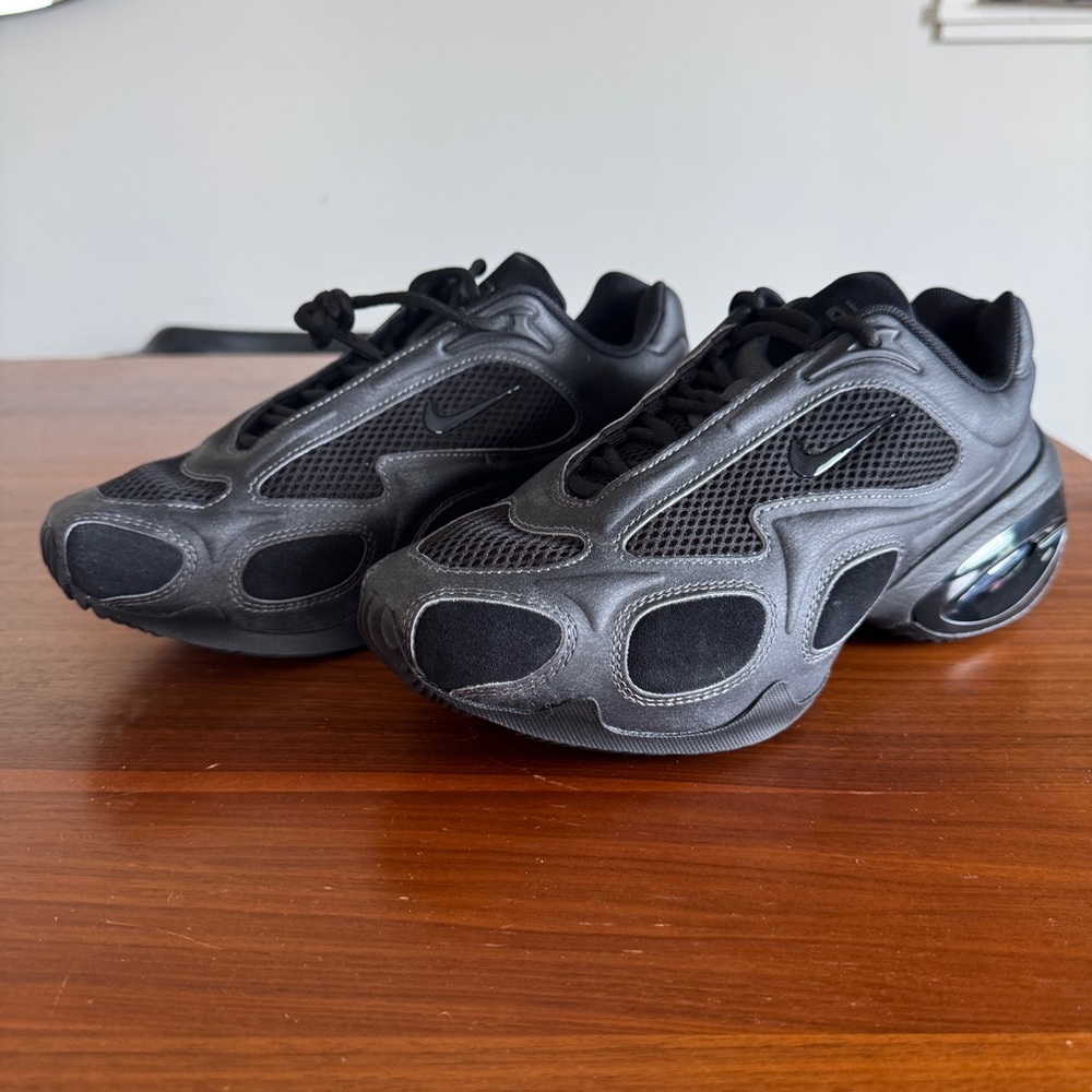 Brand NEW Nike Women’s Black Air Max Muse Sneakers
